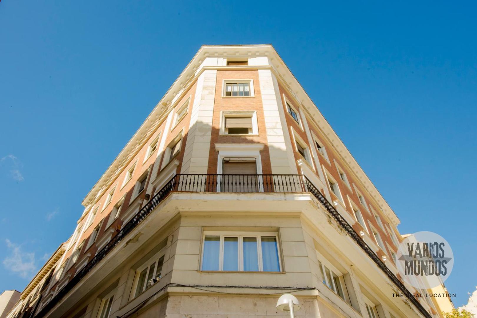 Un Madrid Historico Para 4, En Plaza Del Carmen E2 — Photos 2